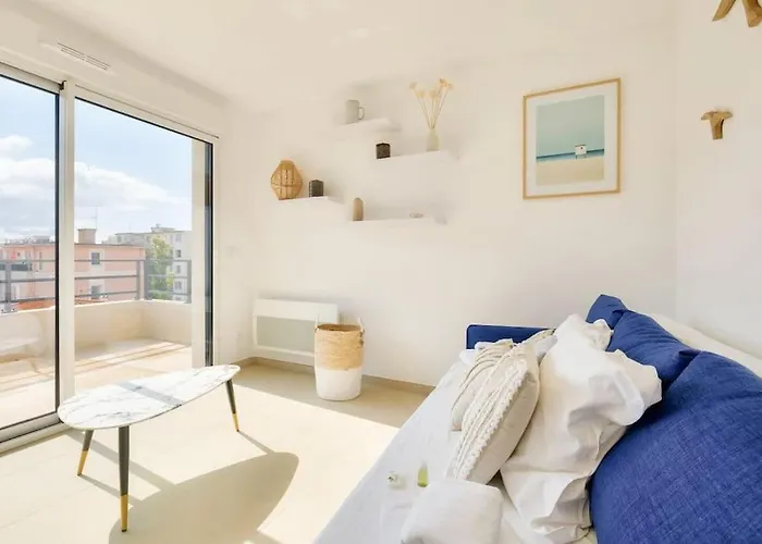 T2 Avec Terrasse Et Parking Prive Au Coeur De Apartmán