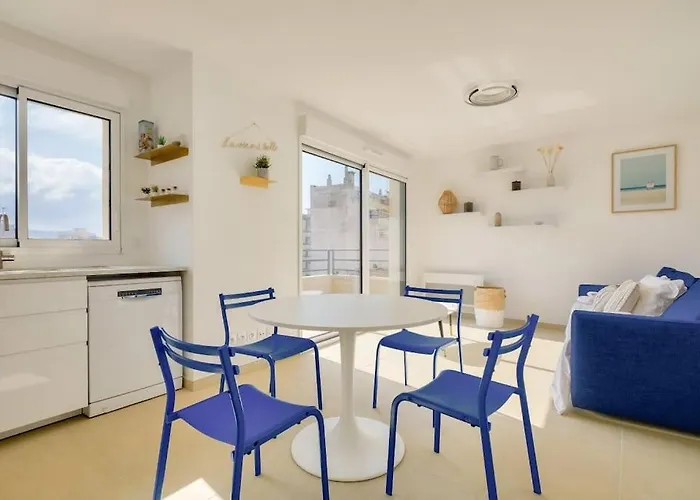 T2 Avec Terrasse Et Parking Prive Au Coeur De *